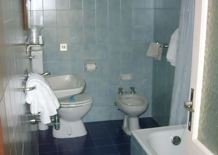 Hotel Elvezia 2*